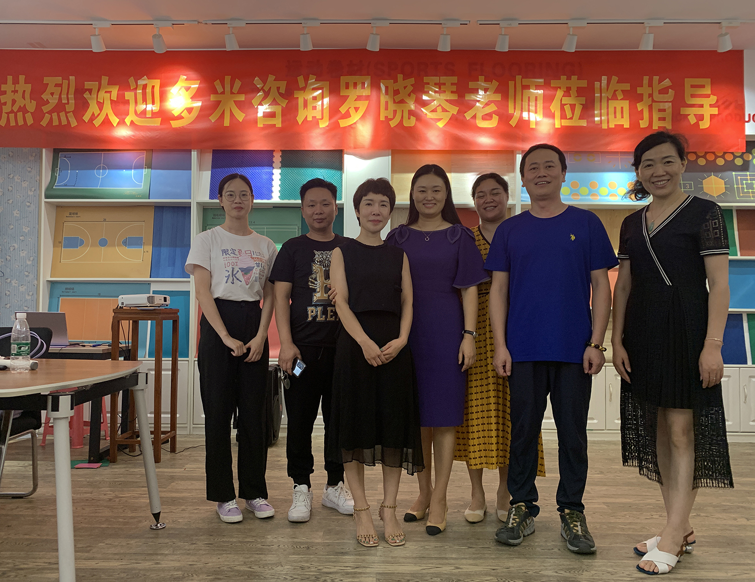 羅曉琴老師走訪無錫騰方裝飾及蘇州鷹諾達企業(yè)